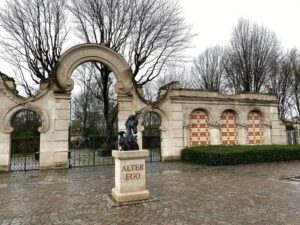 世界最古のペット墓地 　フランス・シアン墓地 Cimetière des Chiens　に行ってきました　　　　